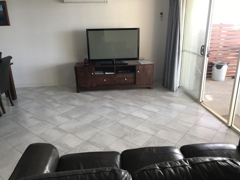 Beachside & Jetty View Apartment 6 - Captain\'s Apt - Accommodation Search 34