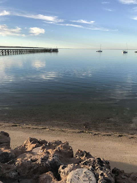 Beachside & Jetty View Apartment 6 - Captain\'s Apt - Accommodation Search 28