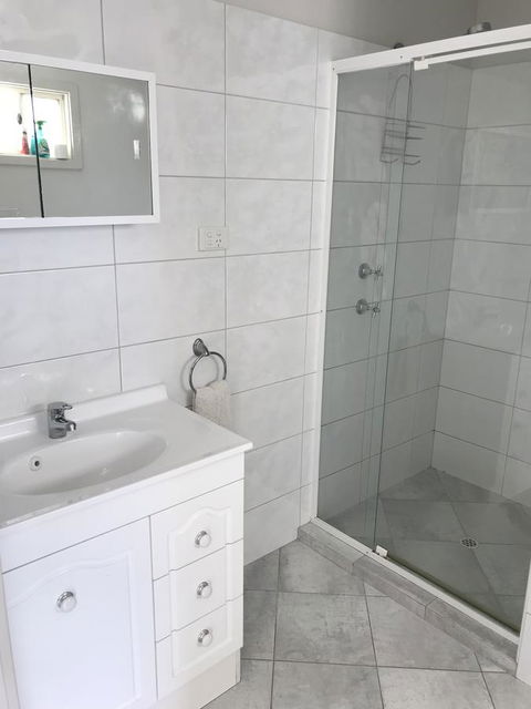 Beachside & Jetty View Apartment 6 - Captain\'s Apt - Accommodation Search 21
