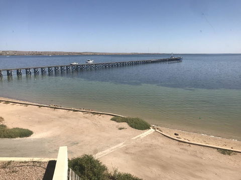 Beachside & Jetty View Apartment 6 - Captain\'s Apt - Accommodation Search 2