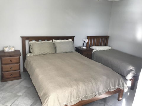 Beachside & Jetty View Apartment 6 - Captain\'s Apt - Accommodation Search 25