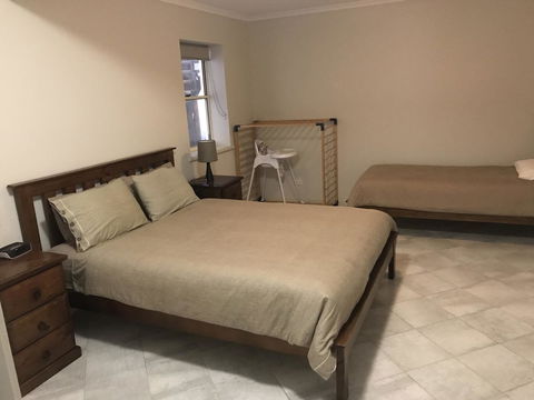 Beachside & Jetty View Apartment 6 - Captain\'s Apt - Accommodation Search 41