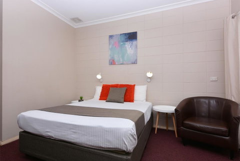 Motel Poinsettia - Accommodation Search 0