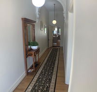 On Gilbert - Accommodation Search
