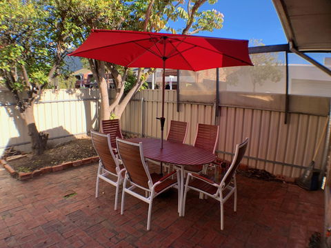 On Gilbert - Accommodation Search 1