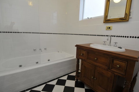 Peppermint Farm Cottage - Accommodation Search 5
