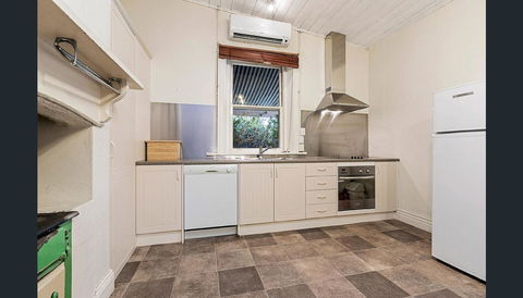 Treasured Memories Cottage - Accommodation Search 10