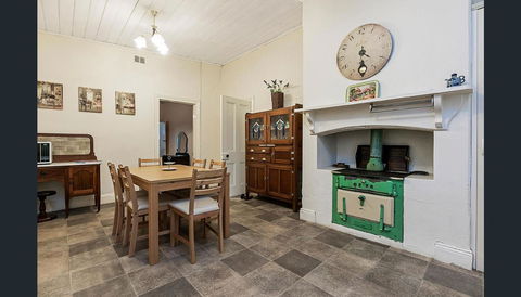 Treasured Memories Cottage - Accommodation Search 4