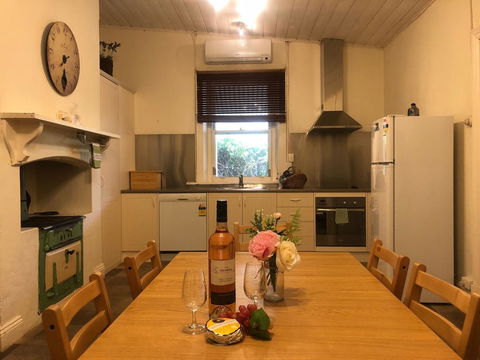 Treasured Memories Cottage - Accommodation Search 18