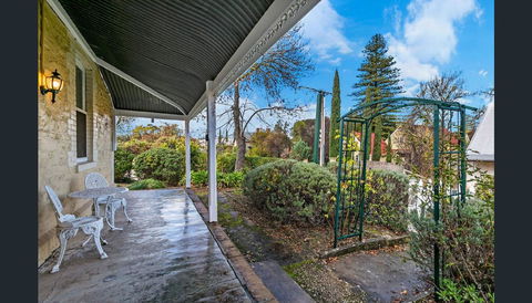 Treasured Memories Cottage - Accommodation Search 8