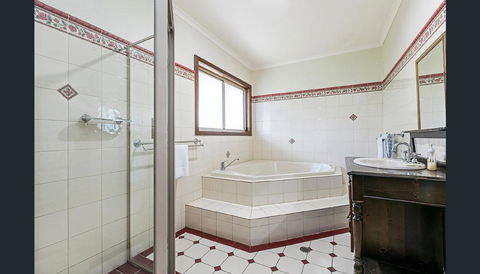 Treasured Memories Cottage - Accommodation Search 6