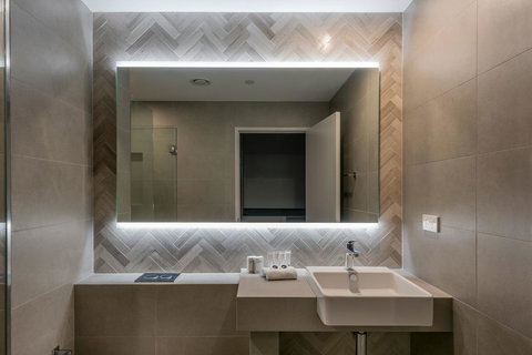 The Adnate Perth - Art Series - Accommodation Search 23