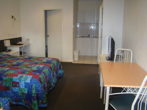 Dunsborough Central Motel - Accommodation Search 16