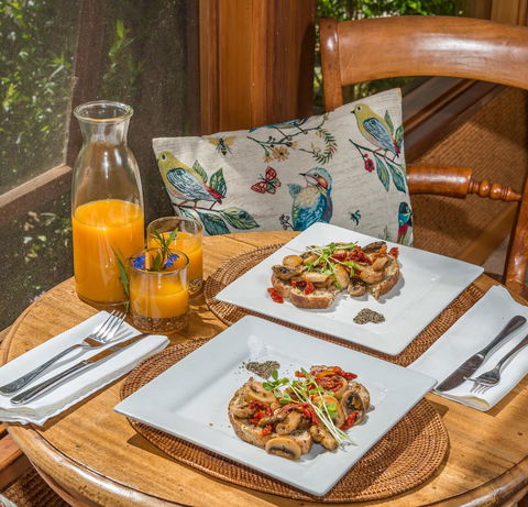 Chimes Spa Retreat - Accommodation Search 24