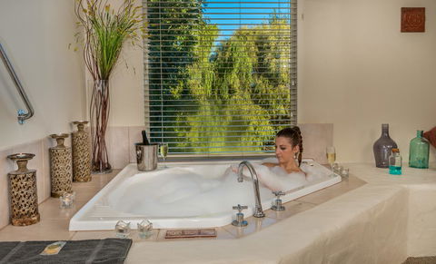 Chimes Spa Retreat - Accommodation Search 15