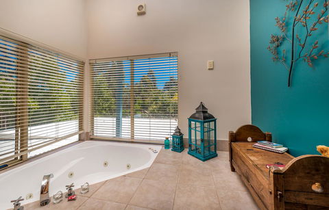 Chimes Spa Retreat - Accommodation Search 9