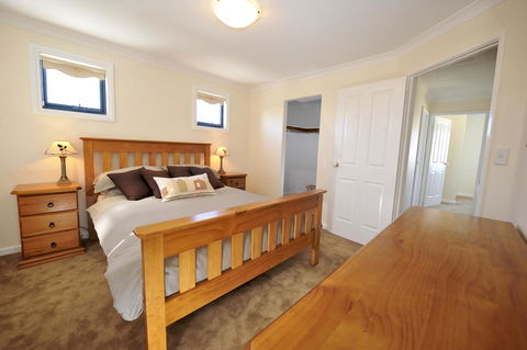 Palm Beach Manor - Accommodation Search 7