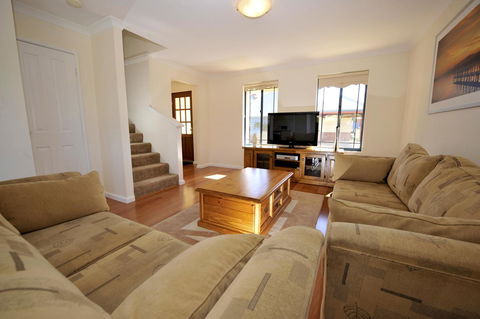 Palm Beach Manor - Accommodation Search 4