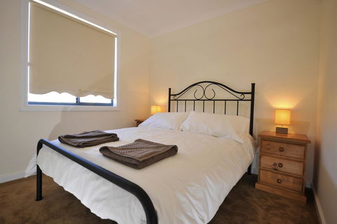 Palm Beach Manor - Accommodation Search 11