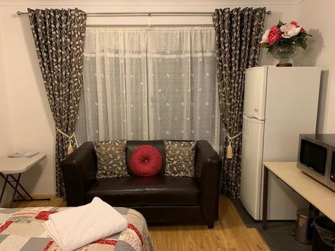 Ascot Comfort - Accommodation Search 28