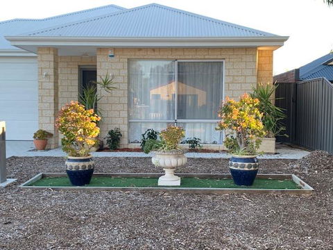 Ascot Comfort - Accommodation Search 17