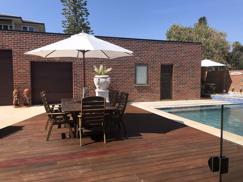 The Compass Beach House - Accommodation Search 23