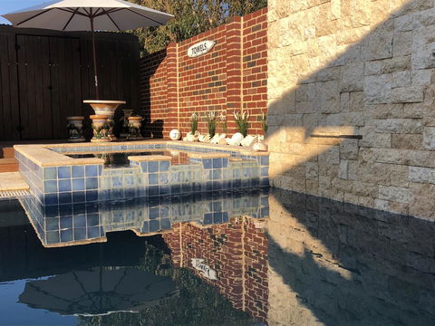 The Compass Beach House - Accommodation Search 25