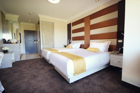 Swan River Hotel - Accommodation Search 33