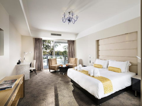 Swan River Hotel - Accommodation Search 3