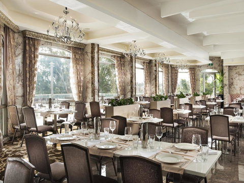 Swan River Hotel - Accommodation Search 5