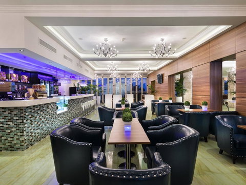 Swan River Hotel - Accommodation Search 20