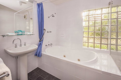 Broadwater Resort WA Tourism Awards 2024 Gold Winner - Accommodation Search 21