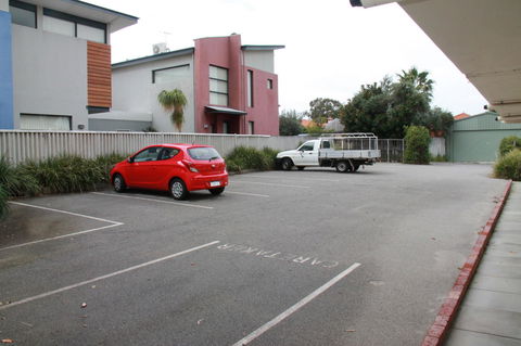Malibu Apartments - Perth - Accommodation Search 16