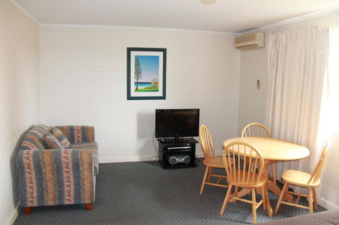 Malibu Apartments - Perth - Accommodation Search 7