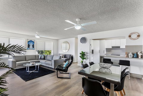 Laman Lodge, Unit 2, 15 Laman Street - Accommodation Search 2