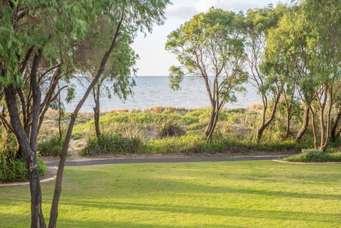Cape View Beach Resort - Accommodation Search 13