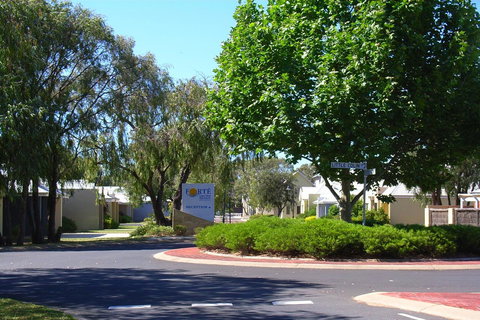 Cape View Beach Resort - Accommodation Search 42