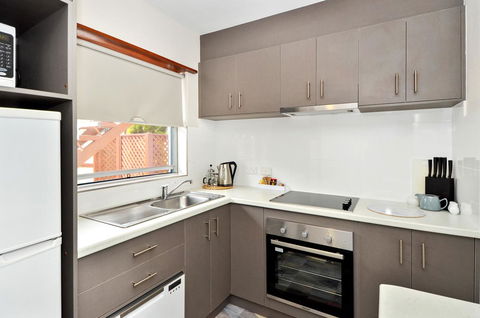 Dolphin Lodge Albany - Self Contained Apartments At Middleton Beach - Accommodation Search 31