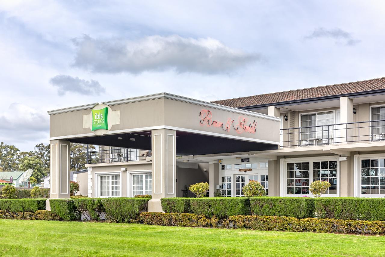 Orana WA Accommodation Search