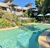 East On Byron - Accommodation Search