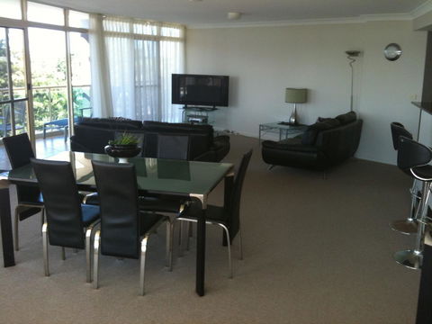 Northpoint Apartments - Accommodation Search 26
