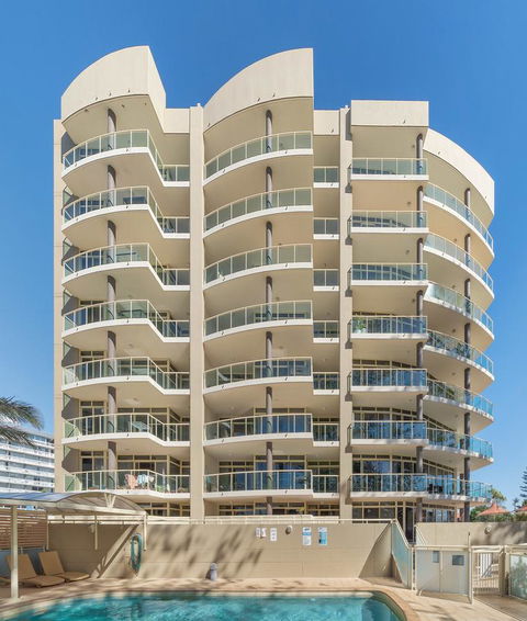Northpoint Apartments - Accommodation Search 2