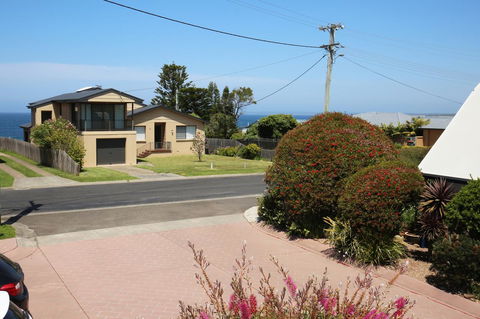The Cove At Culburra - Direct Access To Beach - Accommodation Search 19