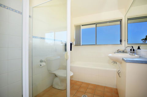 The Cove At Culburra - Direct Access To Beach - Accommodation Search 14