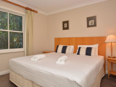 Villa Executive 2br Cypress DS Located Within Cypress Lakes Resort - Accommodation Search 3