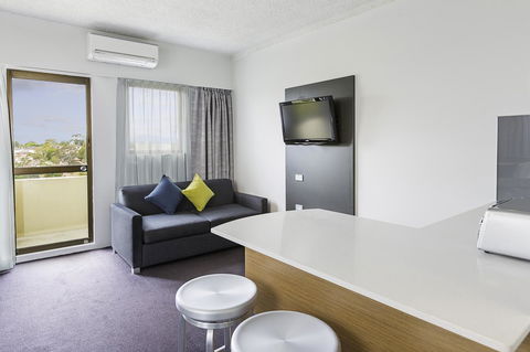 Metro Hotel Miranda - Accommodation Search 8