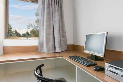 Metro Hotel Miranda - Accommodation Search 25