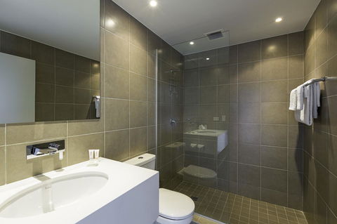 Metro Hotel Miranda - Accommodation Search 21