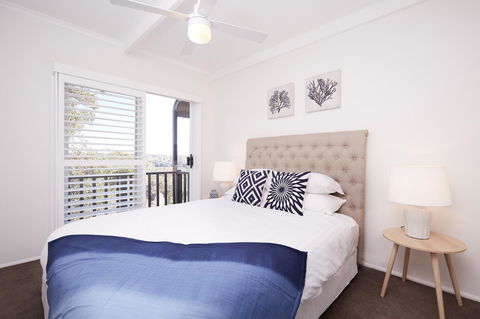 Bright And Spacious Family Home With Leafy Deck - Accommodation Search 4