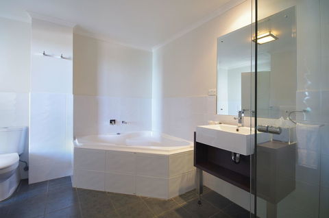 Macquarie Waters Boutique Apartment Hotel - Accommodation Search 28